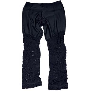 90 Degree by Reflex Black Capri Leggings with Lace Panels - Size Small